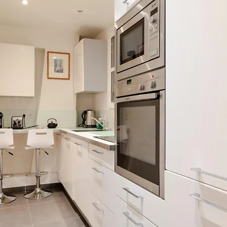 Charming Canal Saint-martin Apartament *